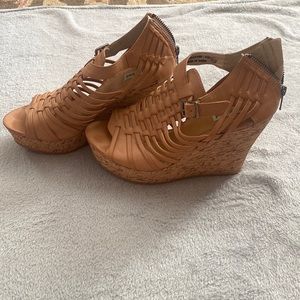 tan wedges